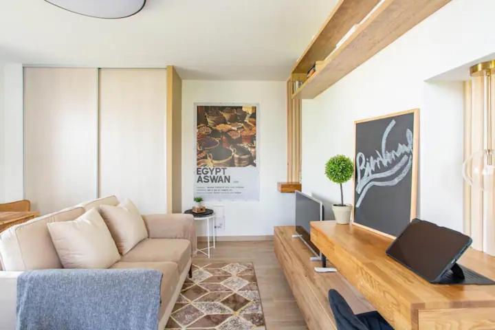 Le Studio Parisien Boissy-Saint-Léger Eksteriør billede